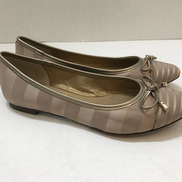 J.Renee’ Striped Fabric Almond Toe Flat w/ Bow - Picture 4 of 5